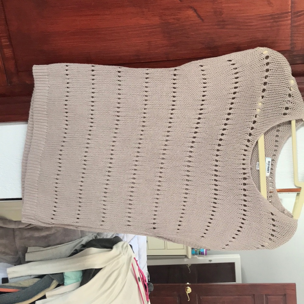 Tan short sleeved sweater